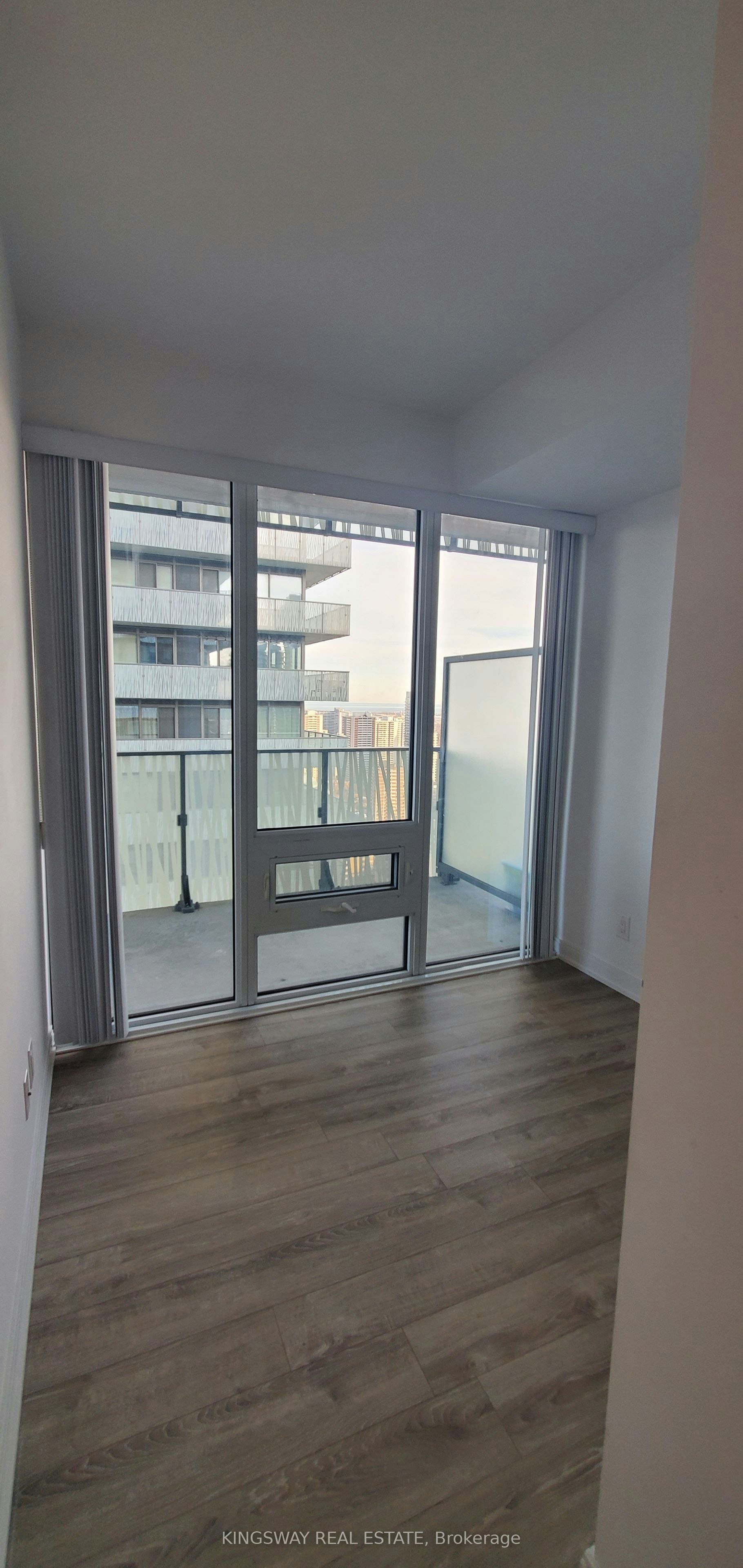 3401-42 Charles Street E, Toronto, ON, M4Y 0B7 - 9