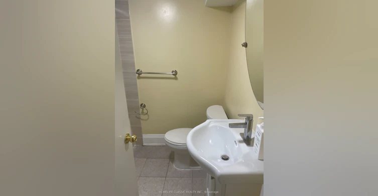 LOWER-31 Madawaska Avenue, Toronto, ON, M2M 2R1 - 11