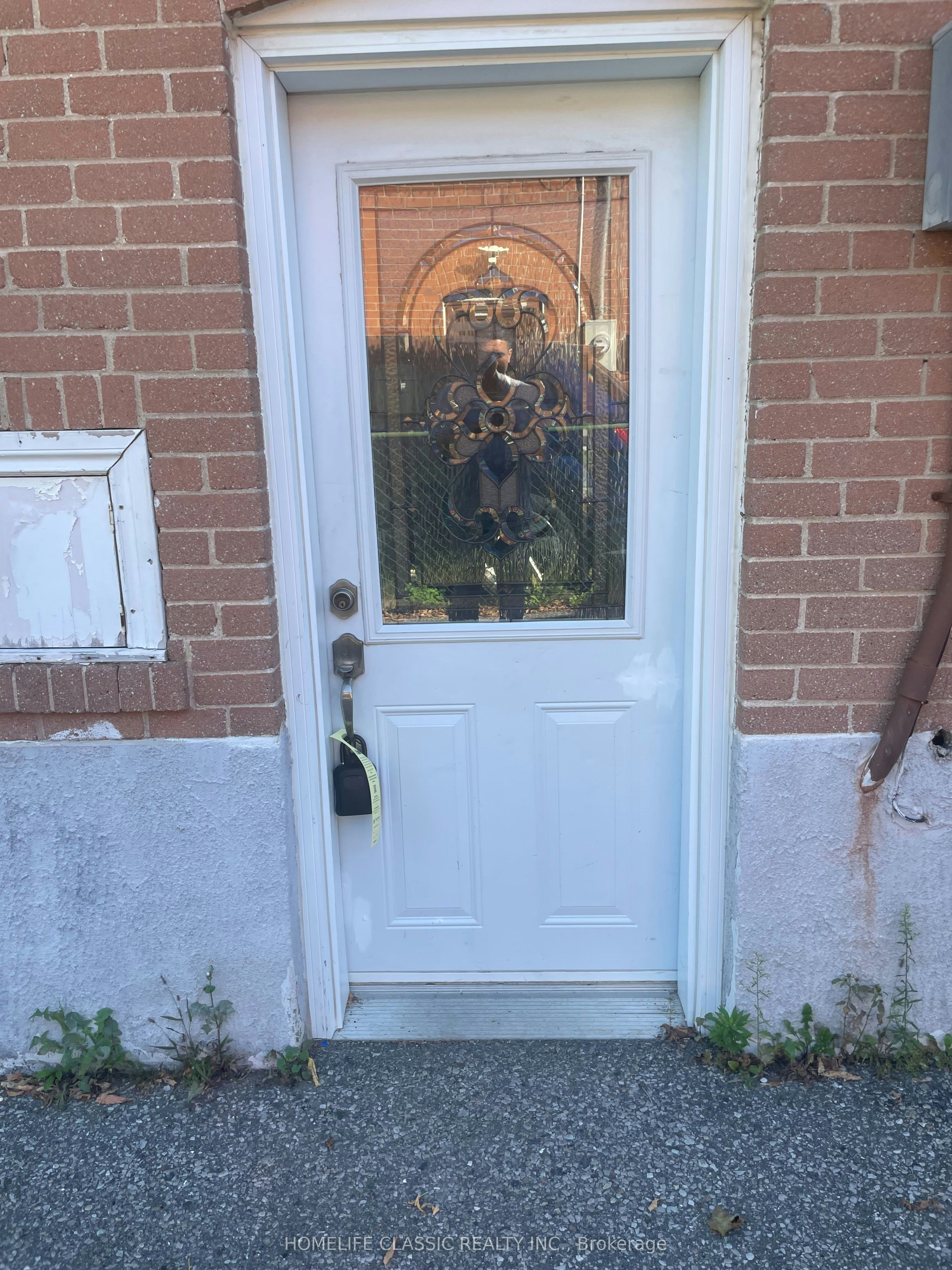 LOWER-31 Madawaska Avenue, Toronto, ON, M2M 2R1