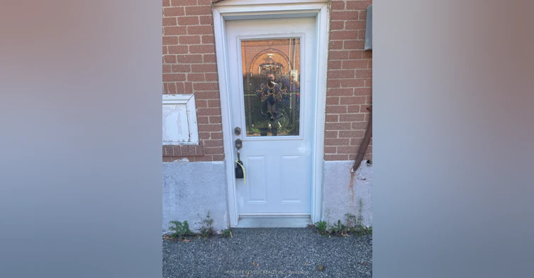 LOWER-31 Madawaska Avenue, Toronto, ON, M2M 2R1