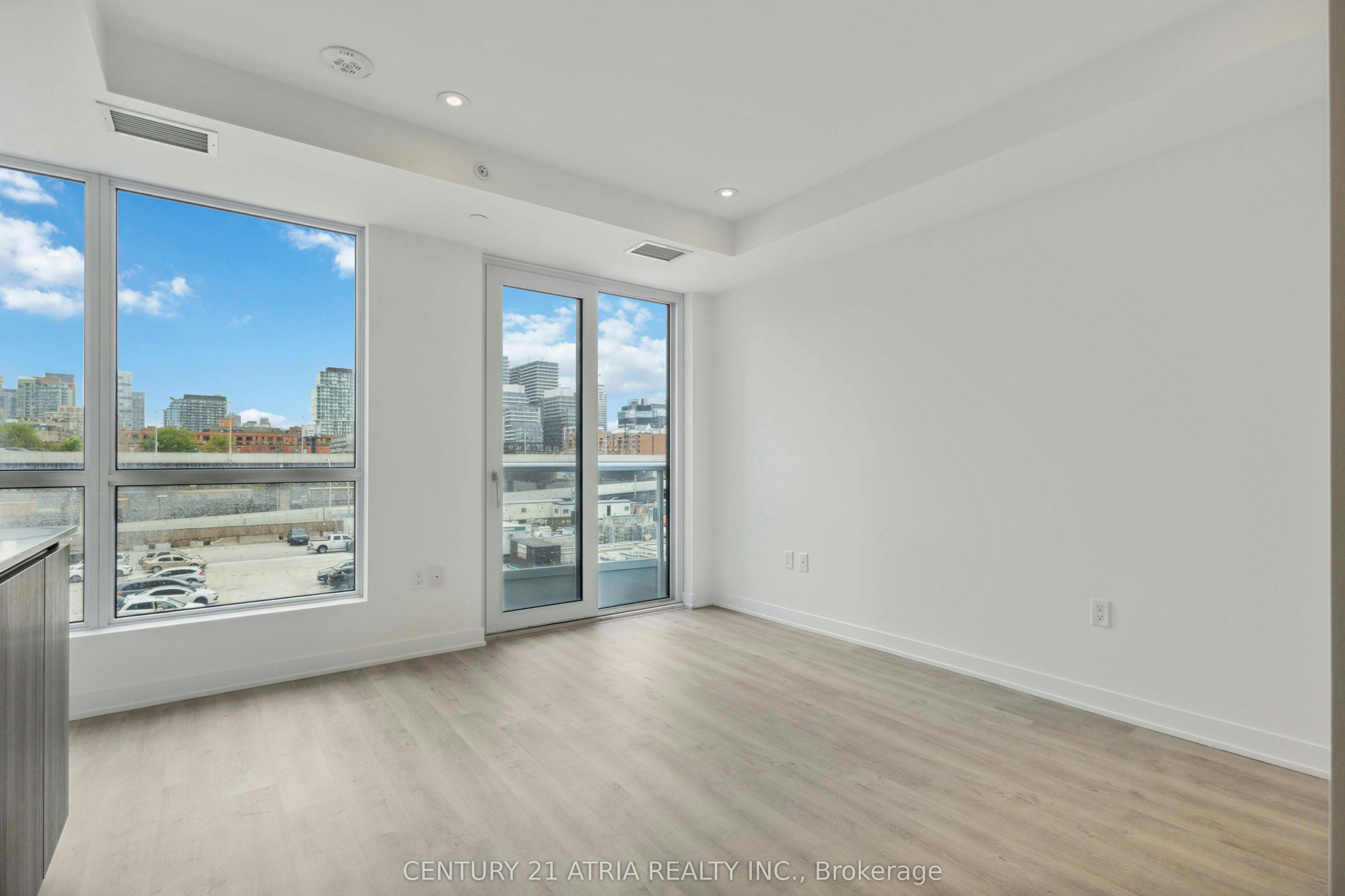 302-15 Richardson Street, Toronto, ON, M5A 1B4 - 6