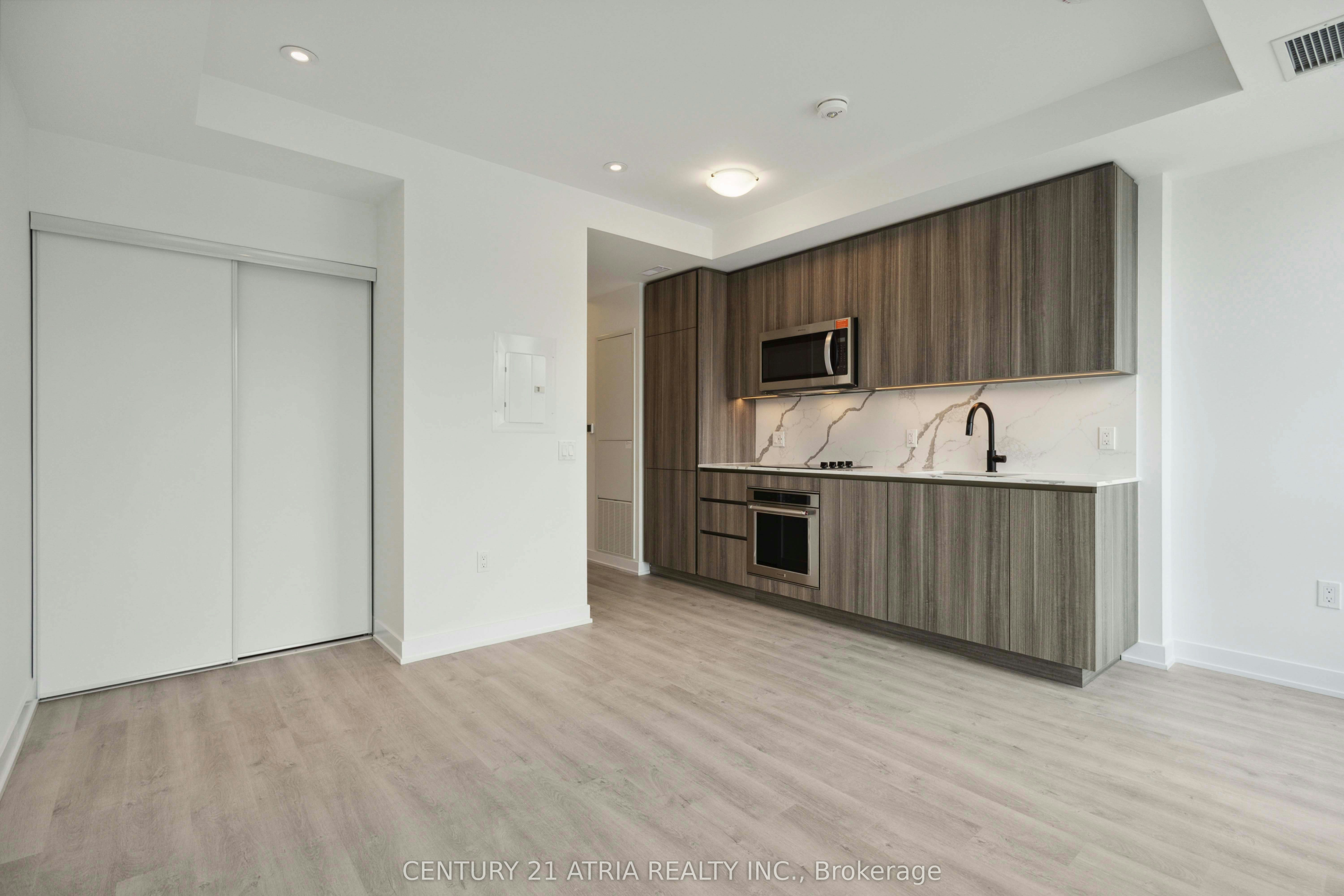 302-15 Richardson Street, Toronto, ON, M5A 1B4 - 10
