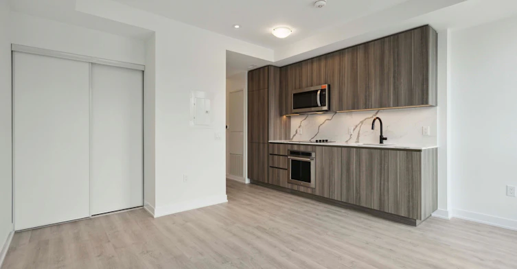 302-15 Richardson Street, Toronto, ON, M5A 1B4 - 10