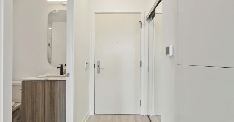 302-15 Richardson Street, Toronto, ON, M5A 1B4 - 4
