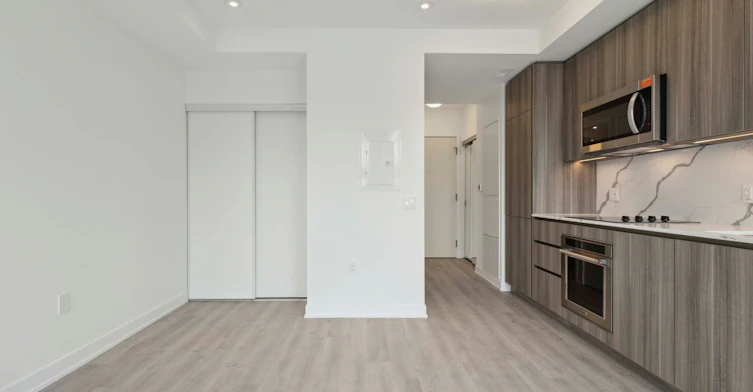 302-15 Richardson Street, Toronto, ON, M5A 1B4 - 9
