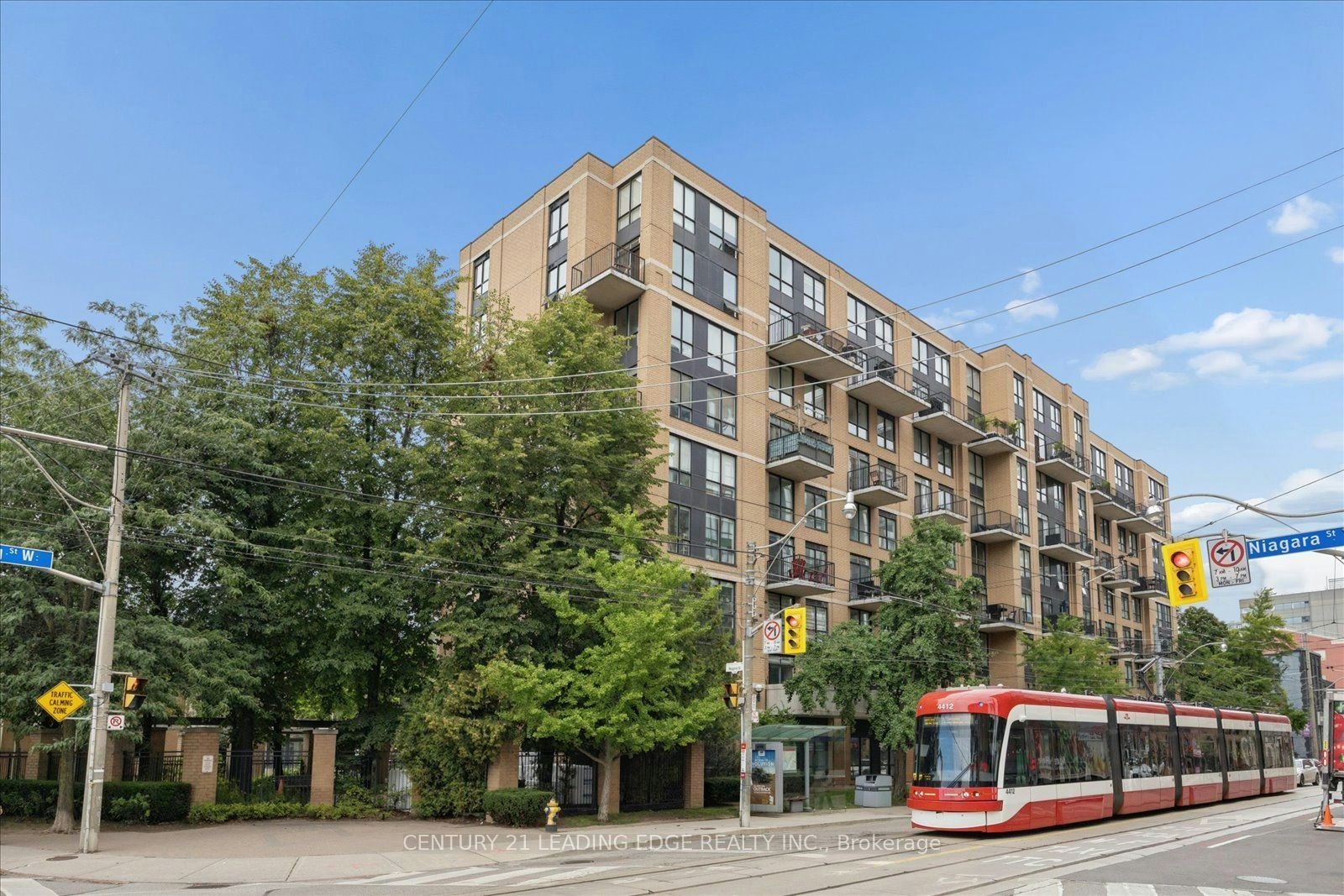 PH811-800 King Street W, Toronto, ON, M5V 3M7