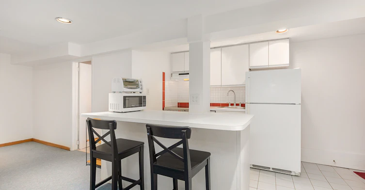 Lower-89 Willcocks Street, Toronto, ON, M5S 1C9 - 10