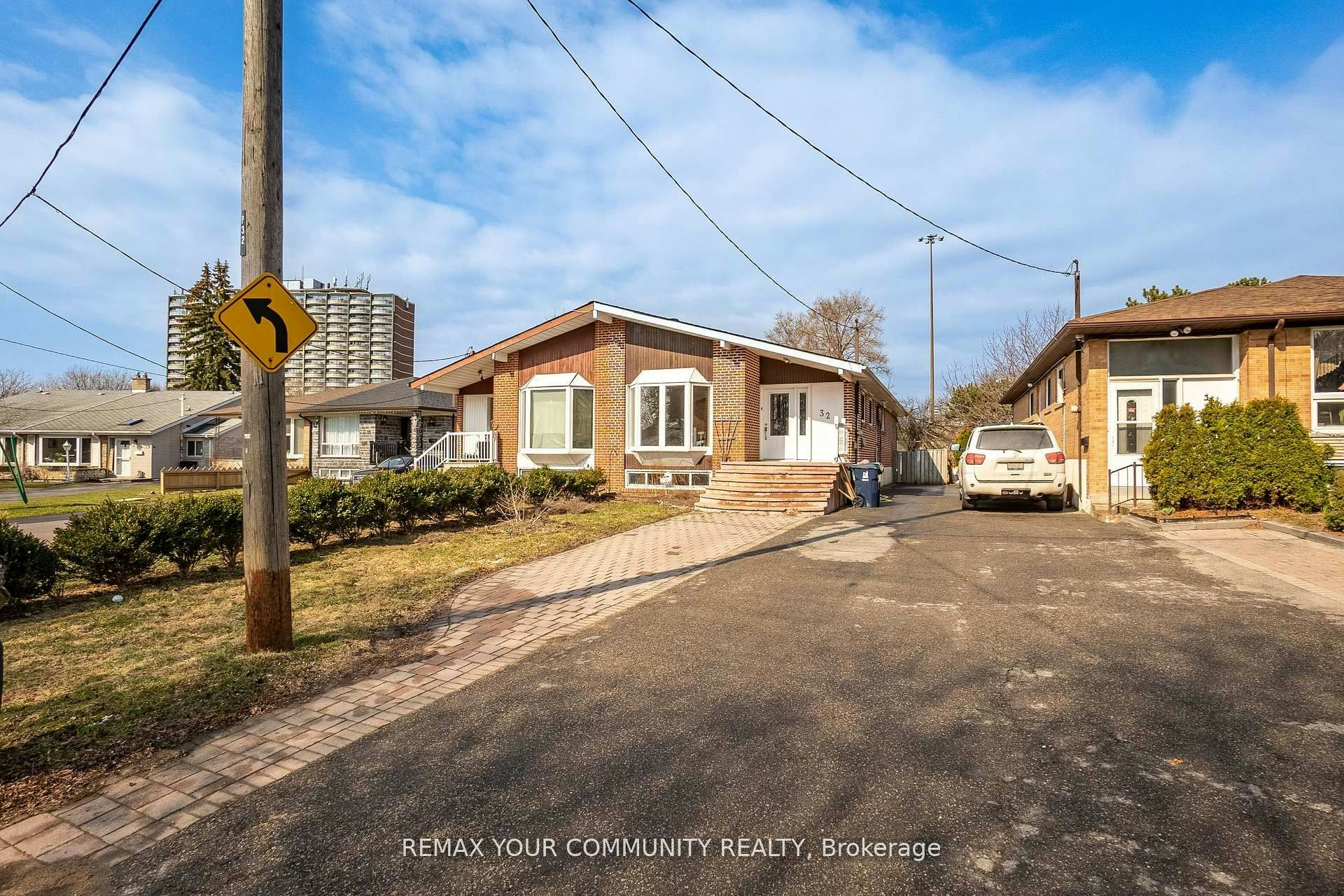 Main-32 Marbury Crescent, Toronto, ON, M3A 2G2 - 2
