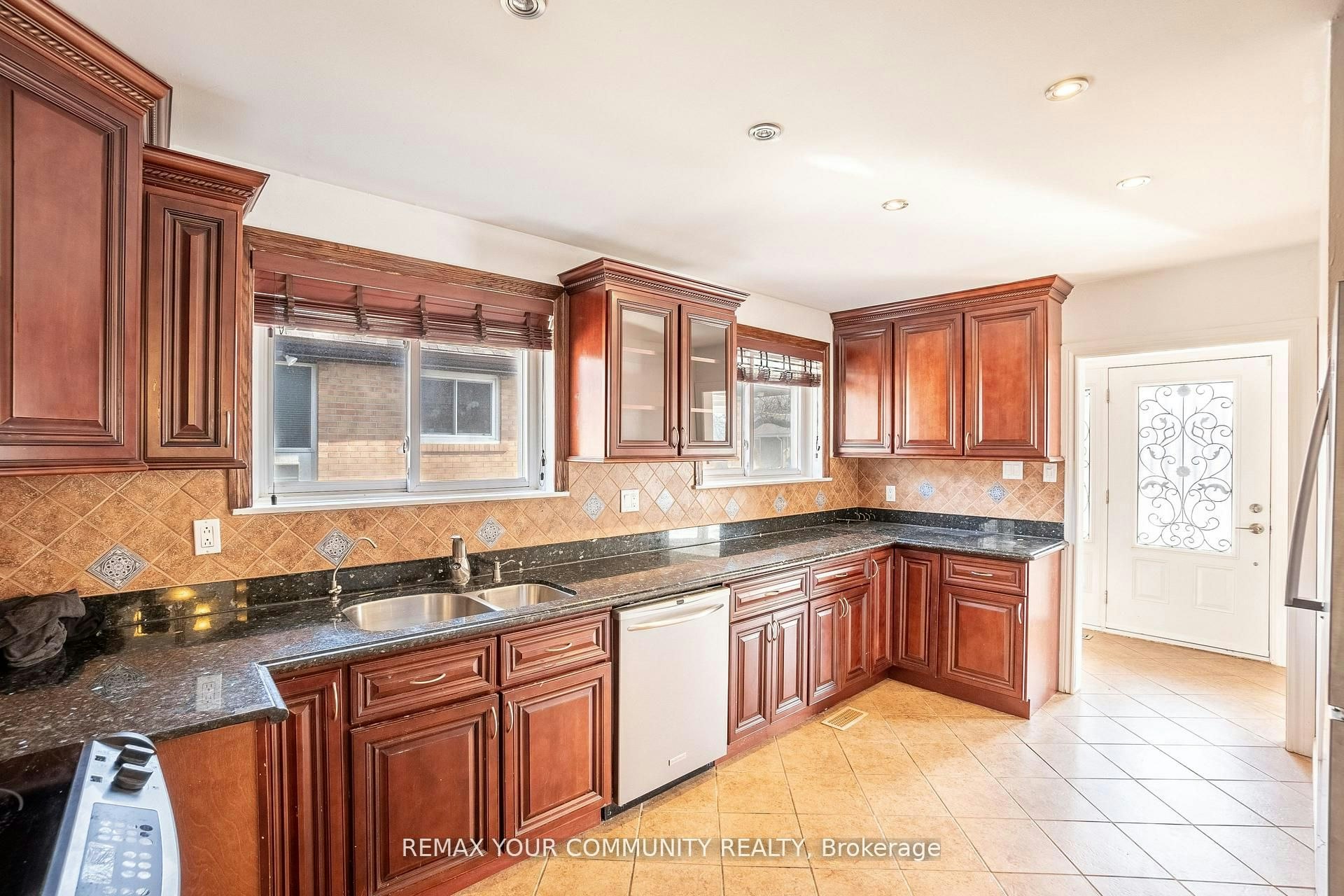 Main-32 Marbury Crescent, Toronto, ON, M3A 2G2 - 10