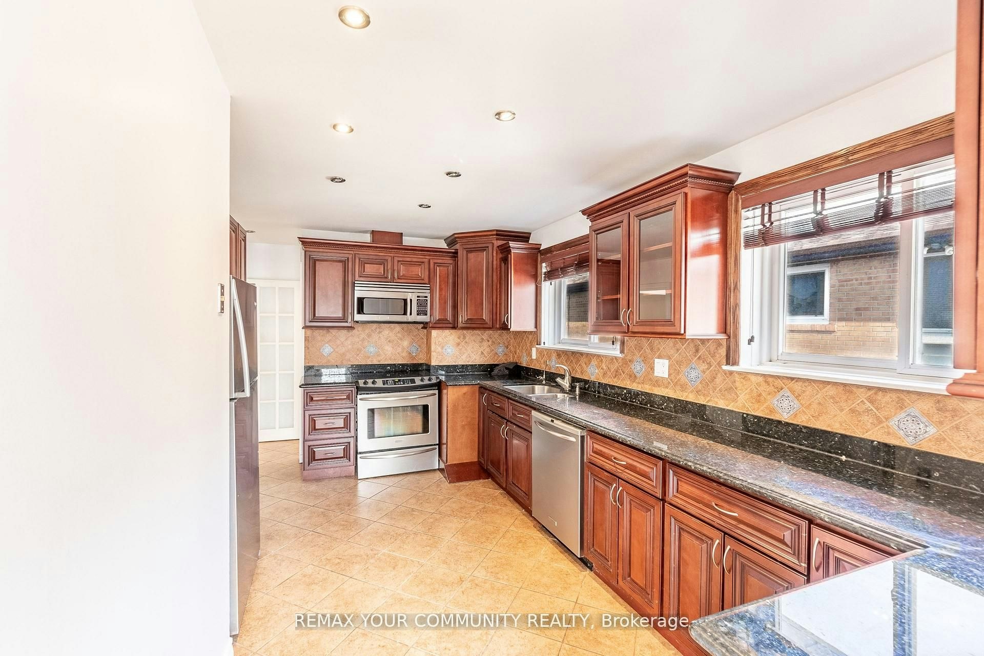 Main-32 Marbury Crescent, Toronto, ON, M3A 2G2 - 11