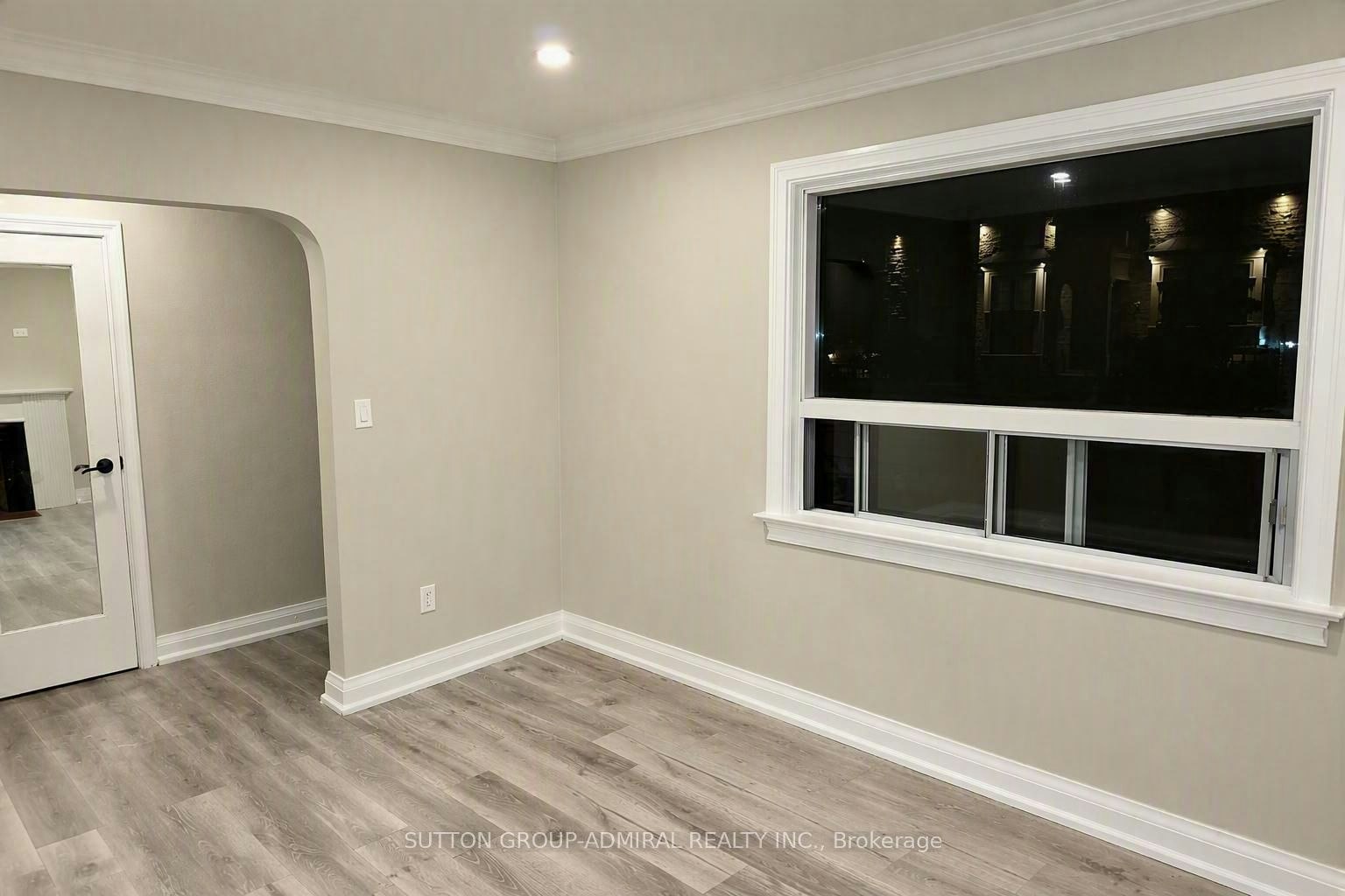 493 Hounslow Avenue, Toronto, ON, M2R 1J1 - 4