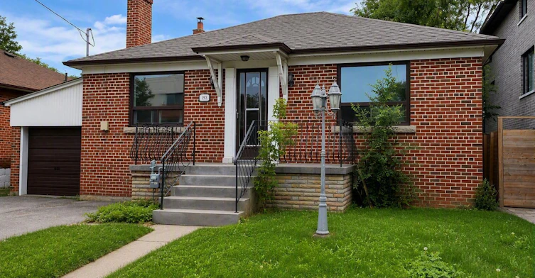 493 Hounslow Avenue, Toronto, ON, M2R 1J1