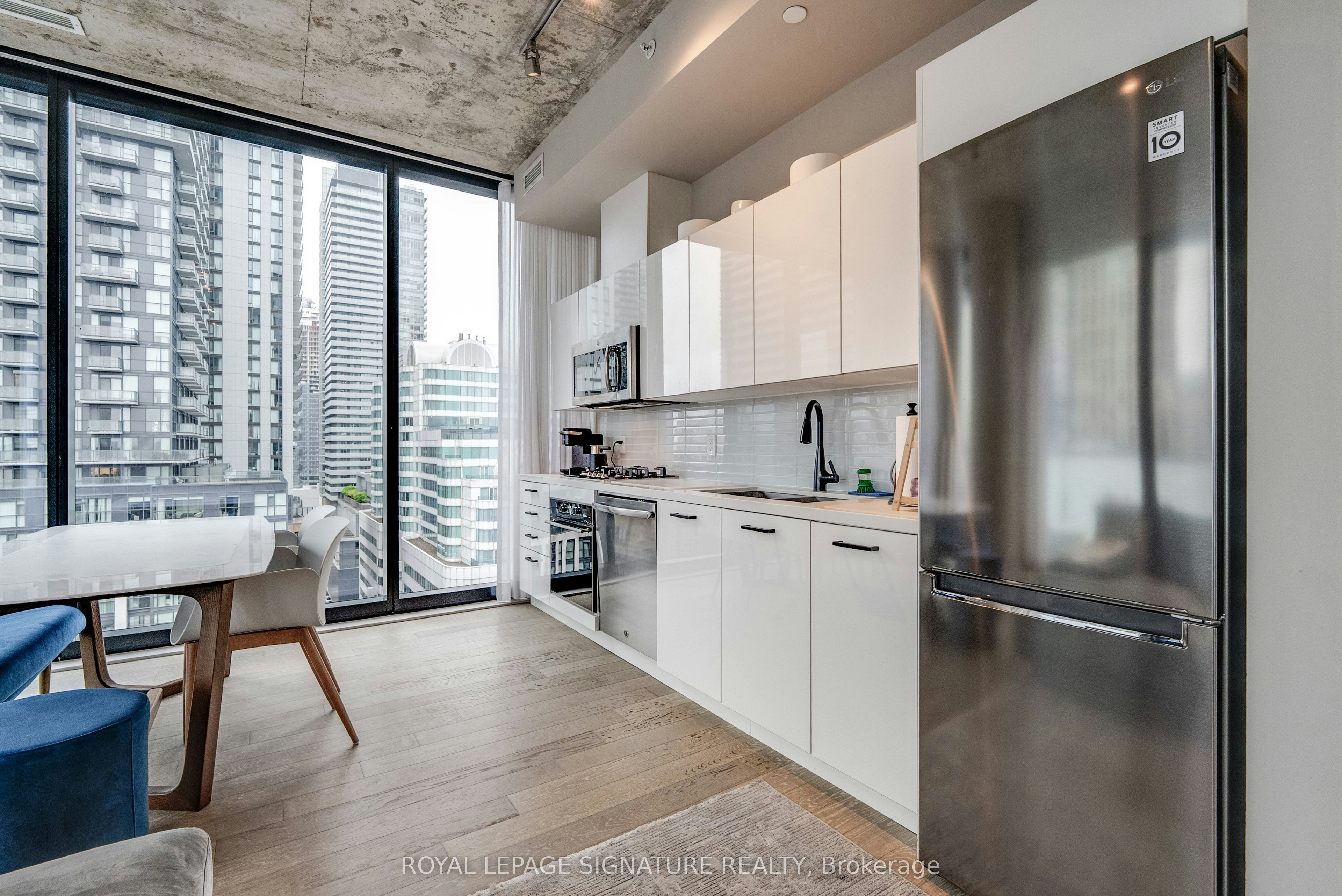1606-11 Charlotte Street, Toronto, ON, M5V 0M6 - 8
