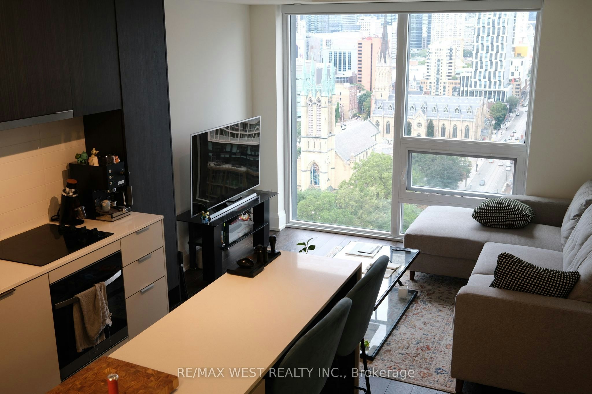 #2304-89 Church Street, Toronto, ON, M5C 0B7