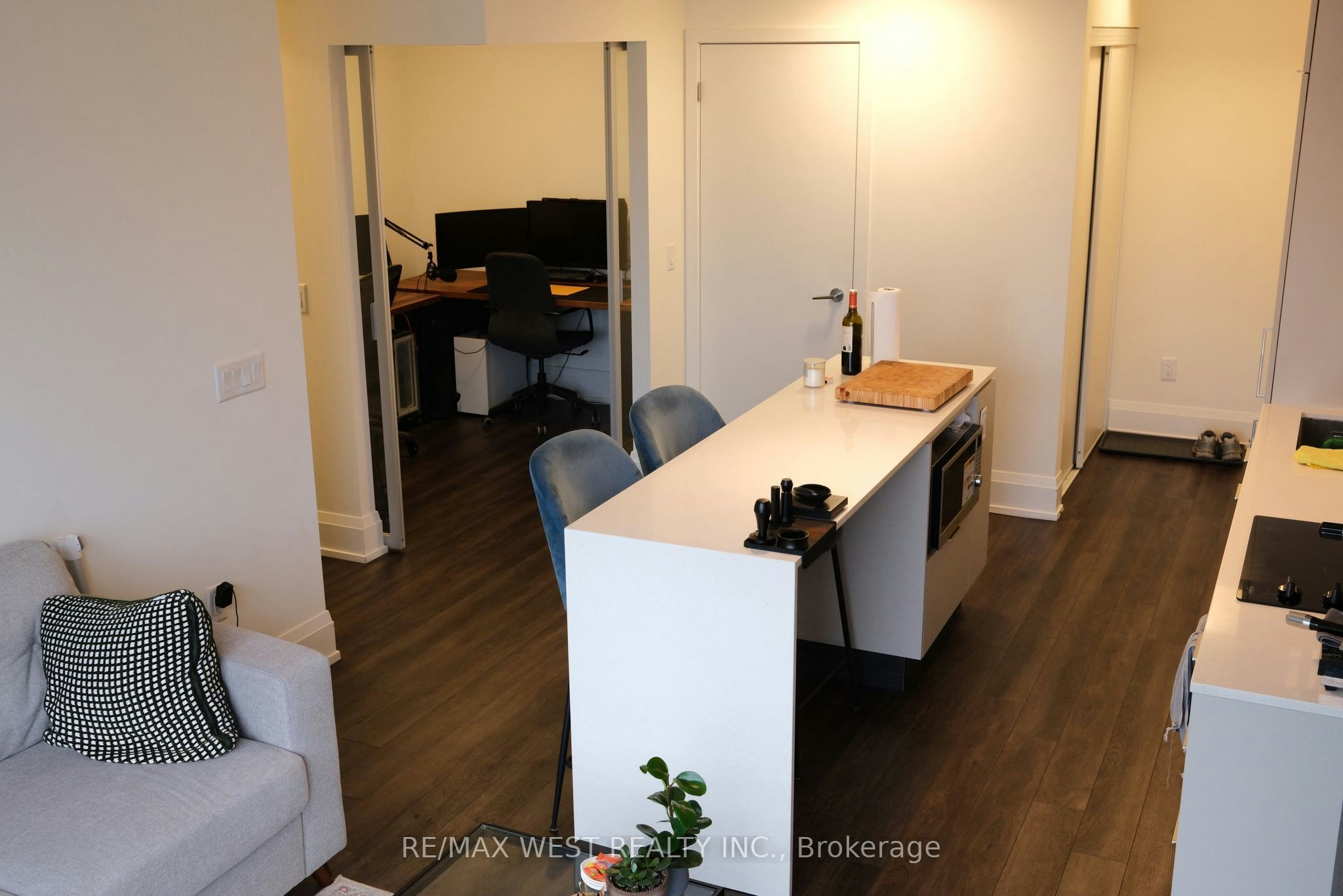 #2304-89 Church Street, Toronto, ON, M5C 0B7 - 2