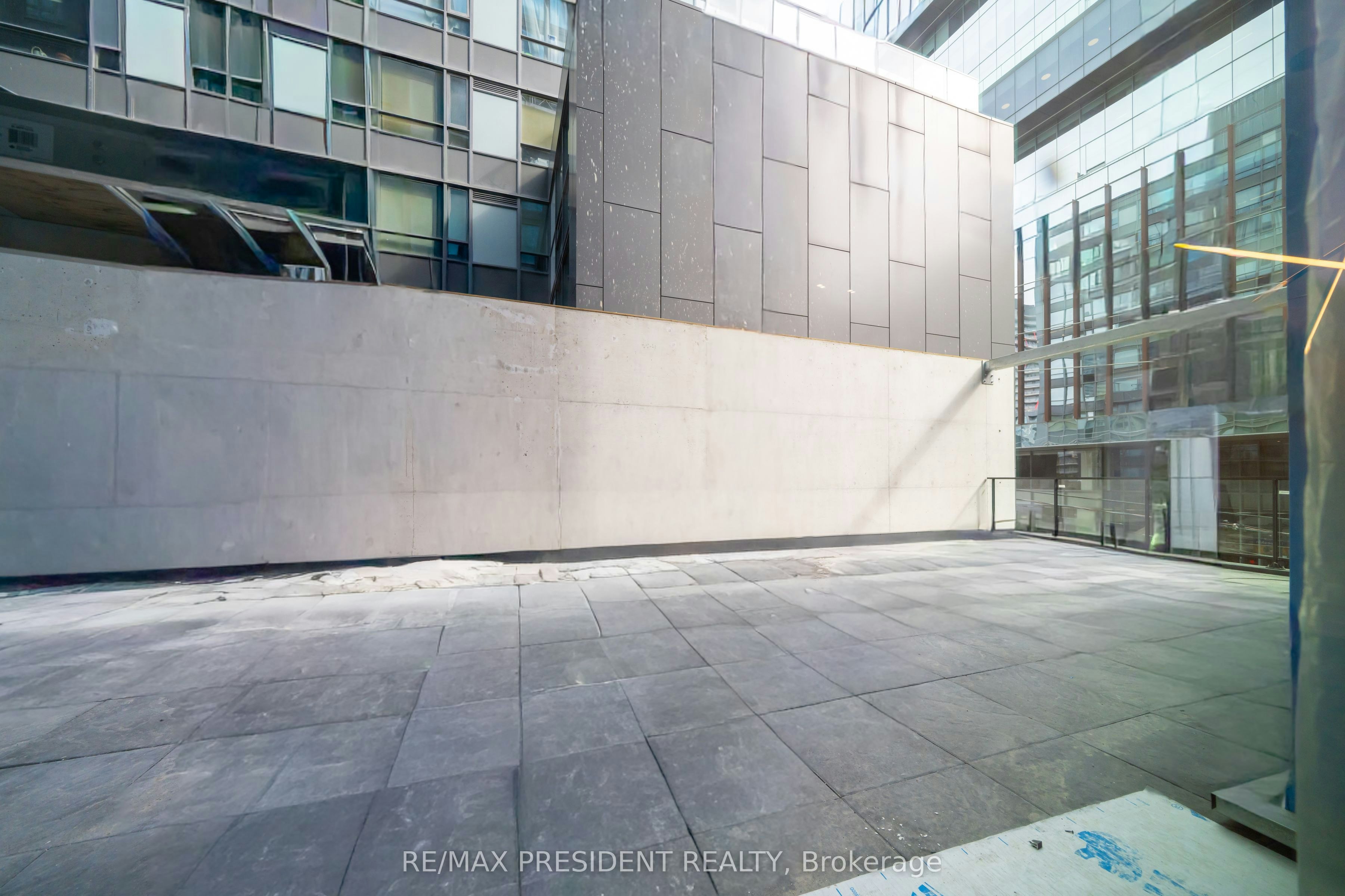 201-284 King Street E, Toronto, ON, M5A 1K4 - 3