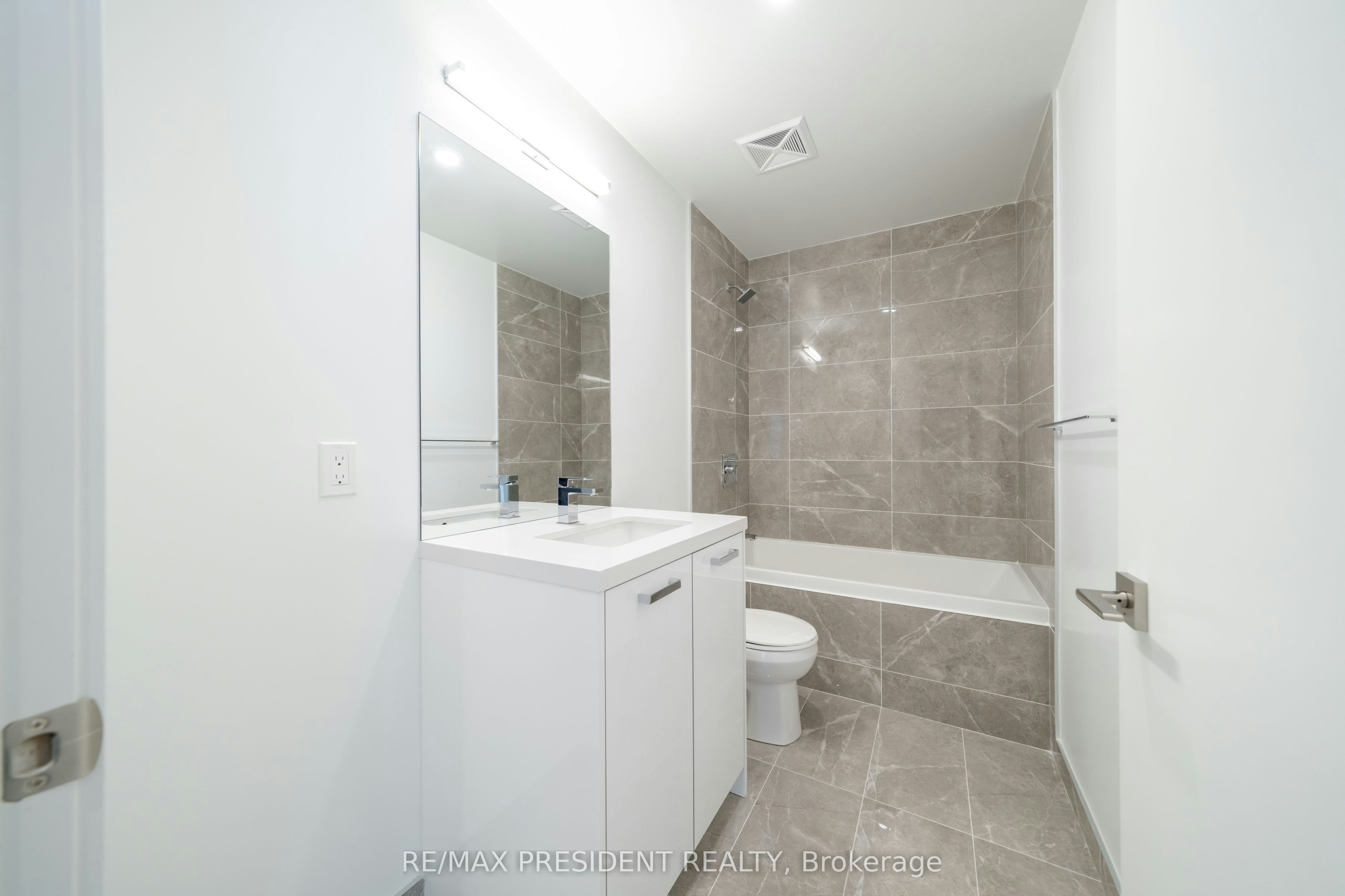 201-284 King Street E, Toronto, ON, M5A 1K4 - 5