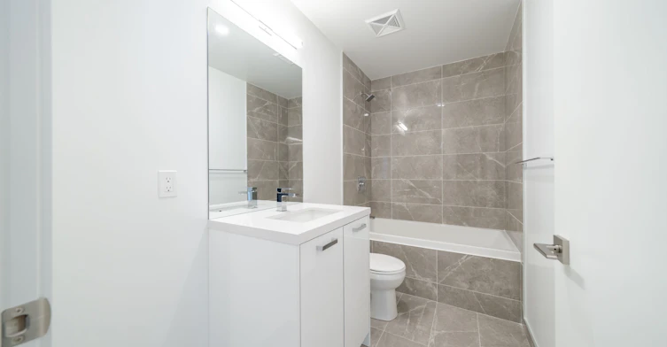 201-284 King Street E, Toronto, ON, M5A 1K4 - 5