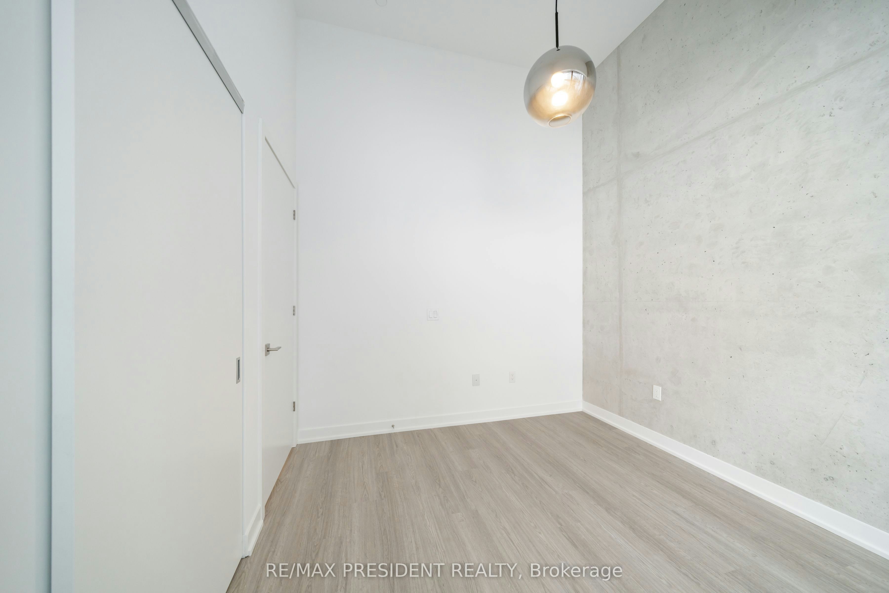 201-284 King Street E, Toronto, ON, M5A 1K4 - 8