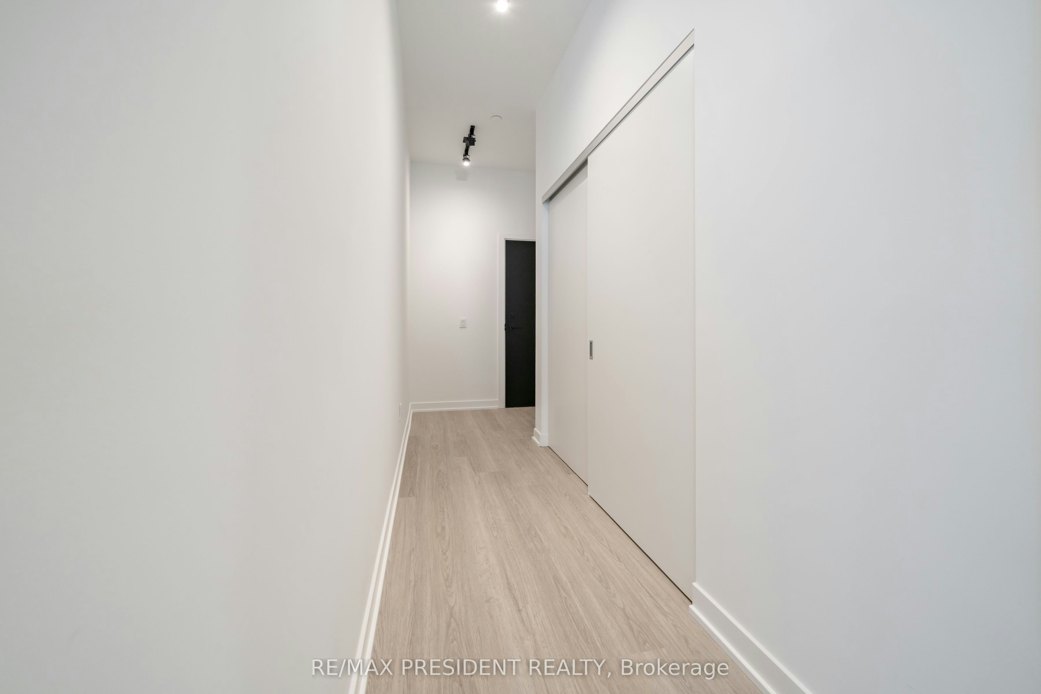 201-284 King Street E, Toronto, ON, M5A 1K4 - 4