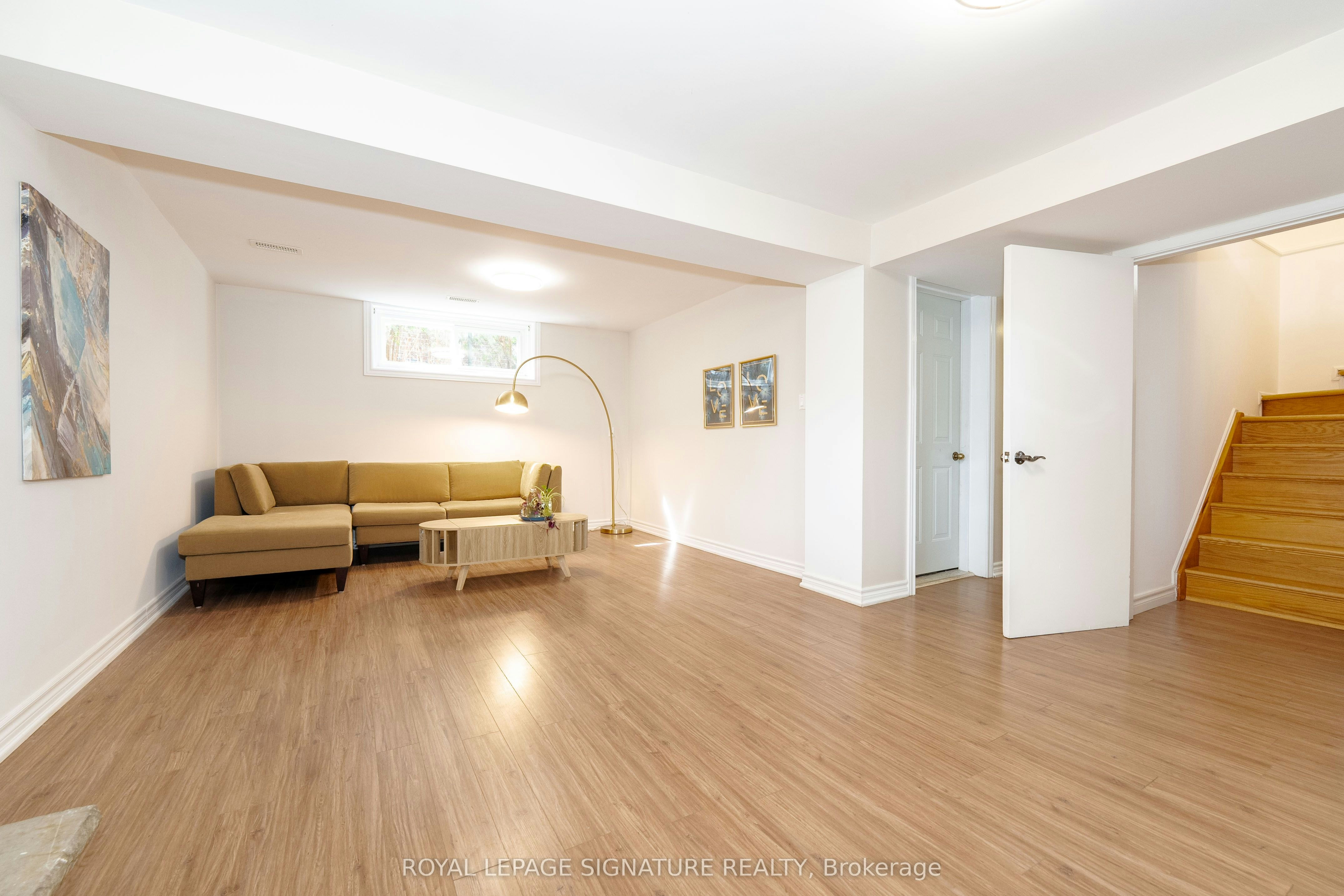 Lower-145 Sloane Avenue, Toronto, ON, M4A 2B8 - 3
