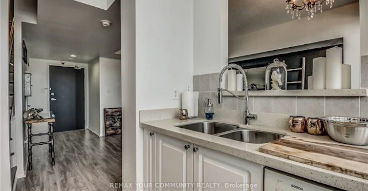 Ph 11-80 Mill Street, Toronto, ON, M5A 4T3 - 11