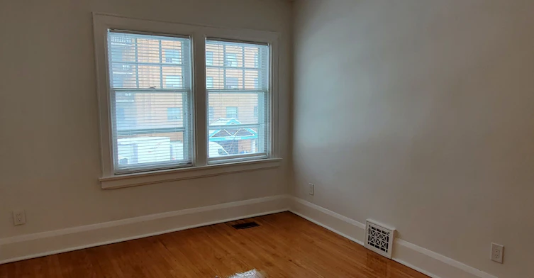 Upper-28 Winona Drive, Toronto, ON, M6G 3S6 - 12