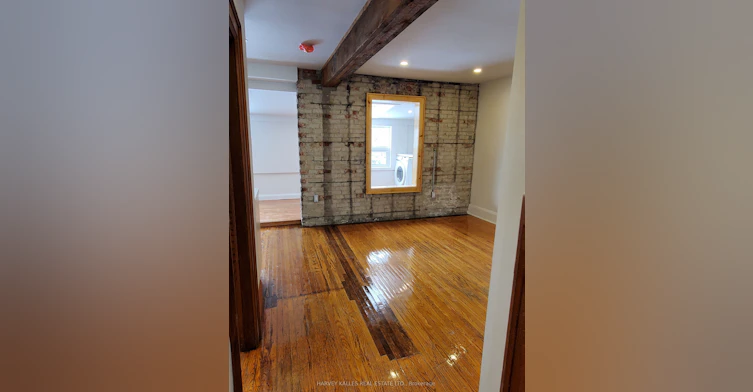 Upper-28 Winona Drive, Toronto, ON, M6G 3S6 - 6