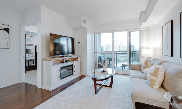 820-120 Dallimore Circle