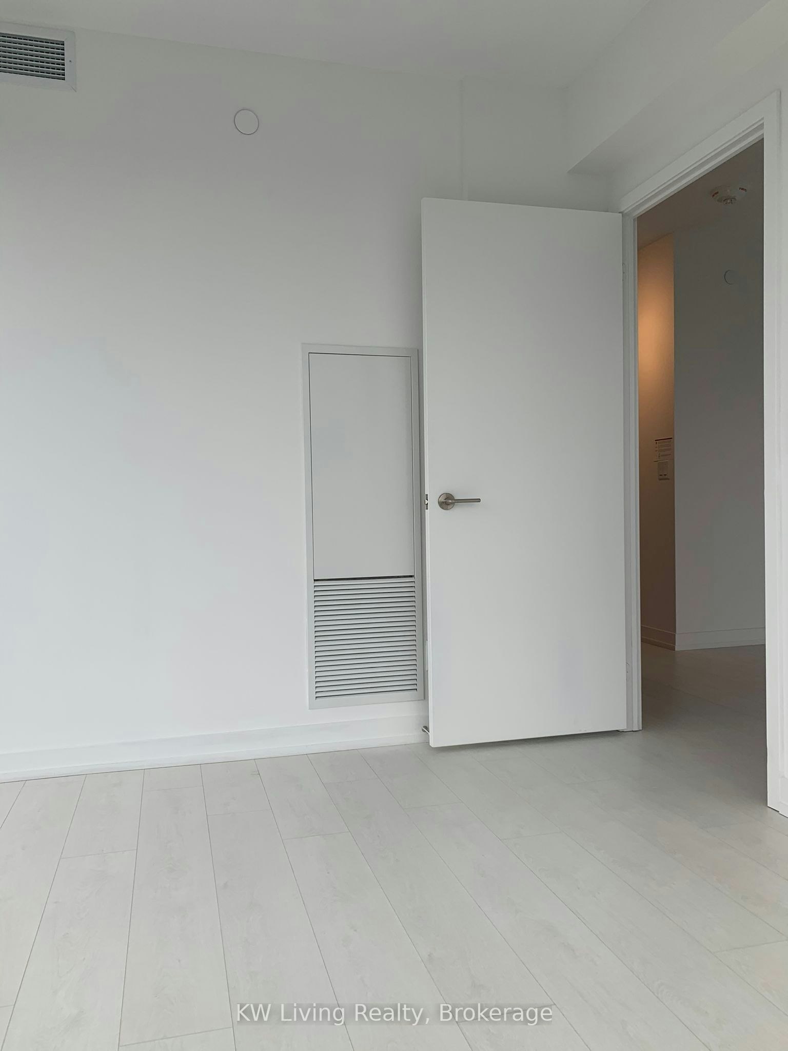 3317-19 Western Battery Road, Toronto, ON, M6K 3S4 - 6