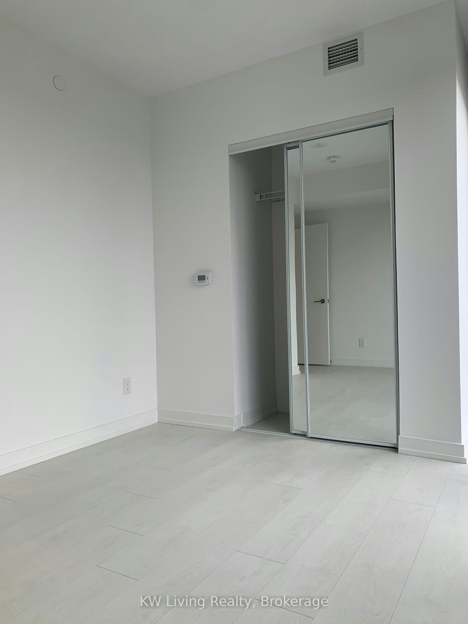 3317-19 Western Battery Road, Toronto, ON, M6K 3S4 - 14