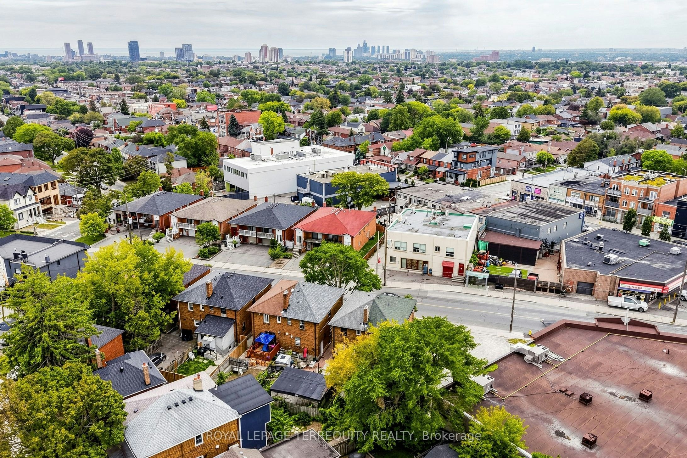 591 Vaughan Road, Toronto, ON, M6C 2R4 - 35