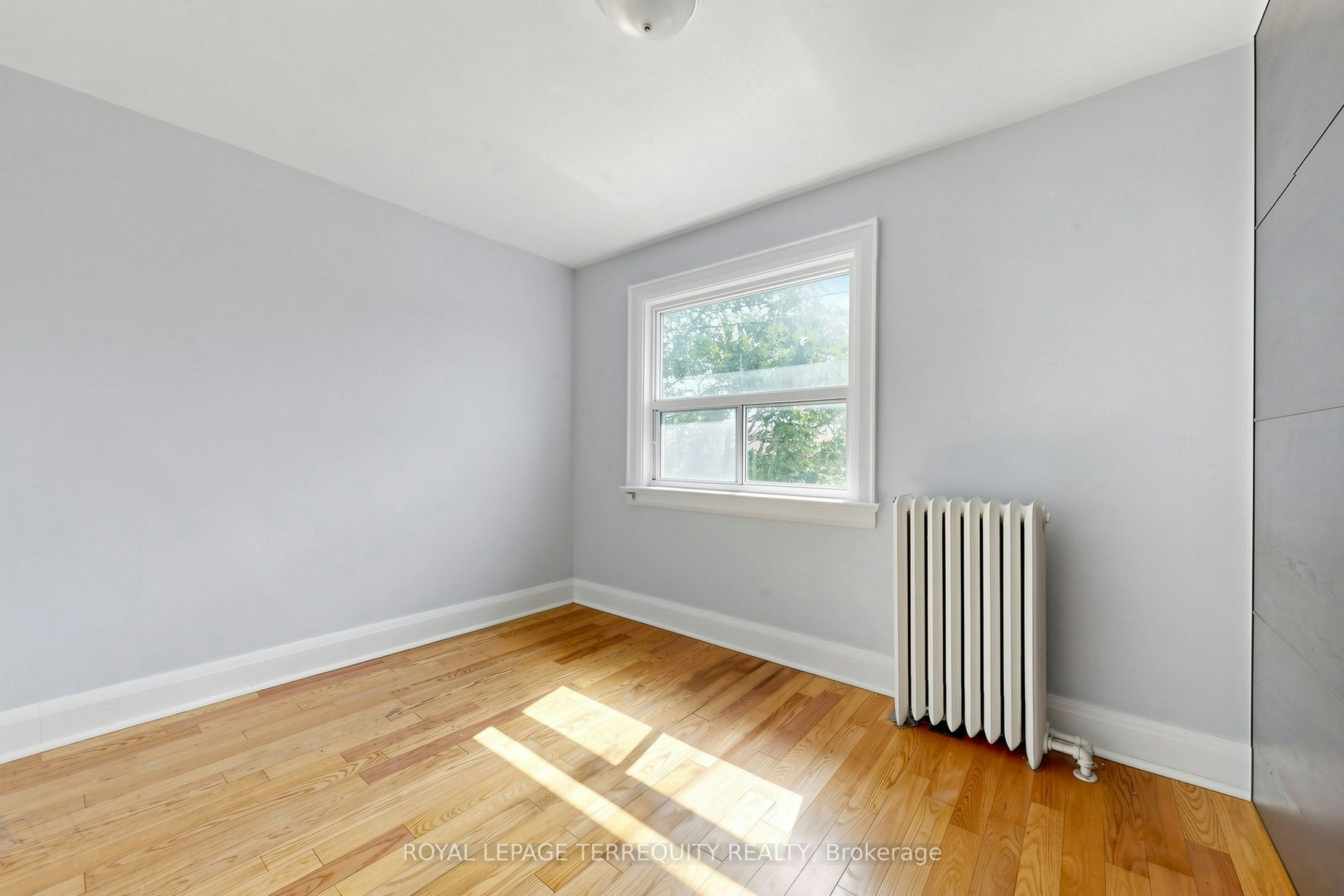 591 Vaughan Road, Toronto, ON, M6C 2R4 - 22