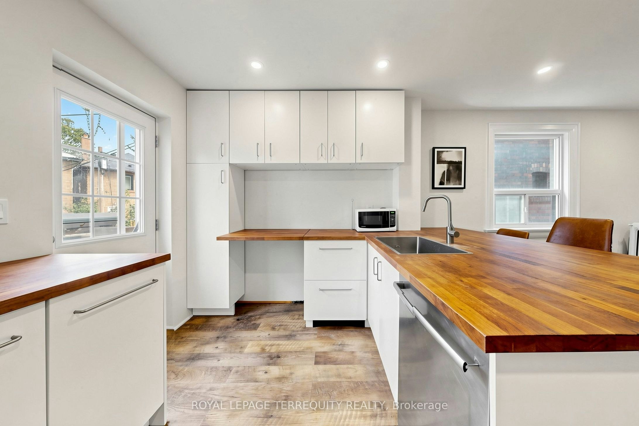 591 Vaughan Road, Toronto, ON, M6C 2R4 - 14