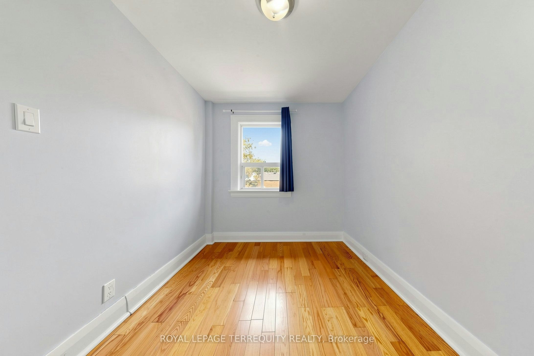 591 Vaughan Road, Toronto, ON, M6C 2R4 - 17