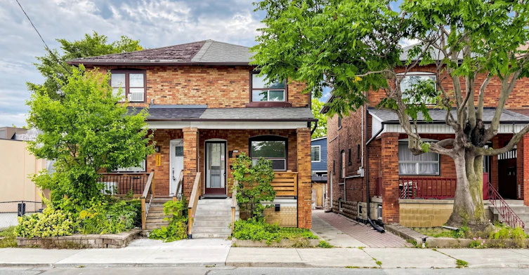 591 Vaughan Road, Toronto, ON, M6C 2R4