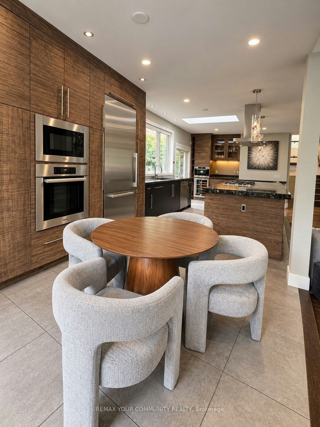27 Artinger Court, Toronto, ON, M3B 1J9 - 14