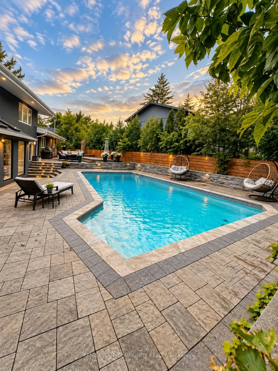 27 Artinger Court, Toronto, ON, M3B 1J9 - 32