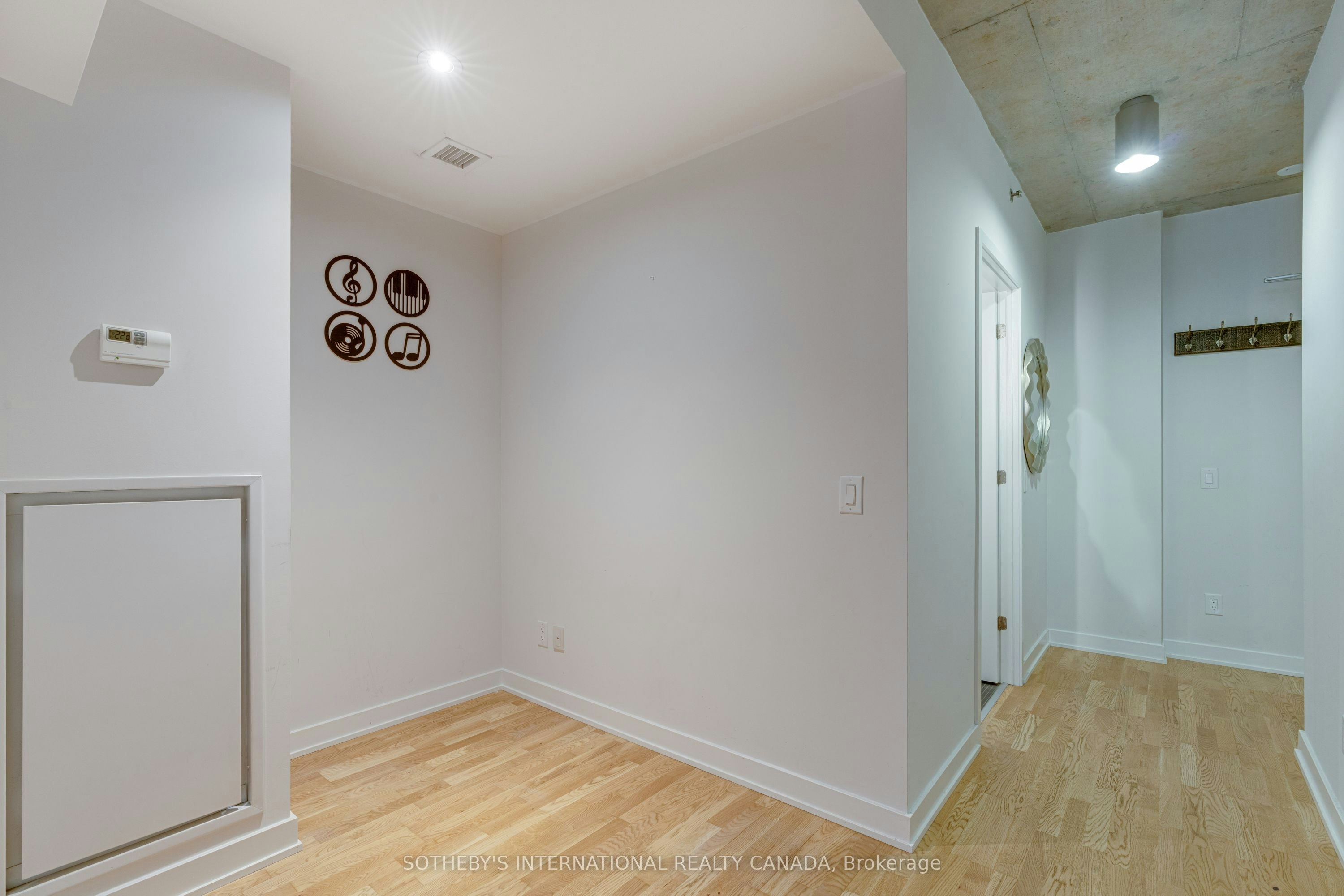 308-8 Dovercourt Road, Toronto, ON, M6J 0B6 - 17