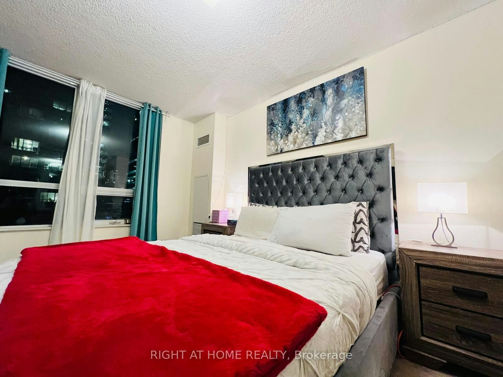 2106-19 Grand Trunk Crescent, Toronto, ON, M5J 3A3 - 13