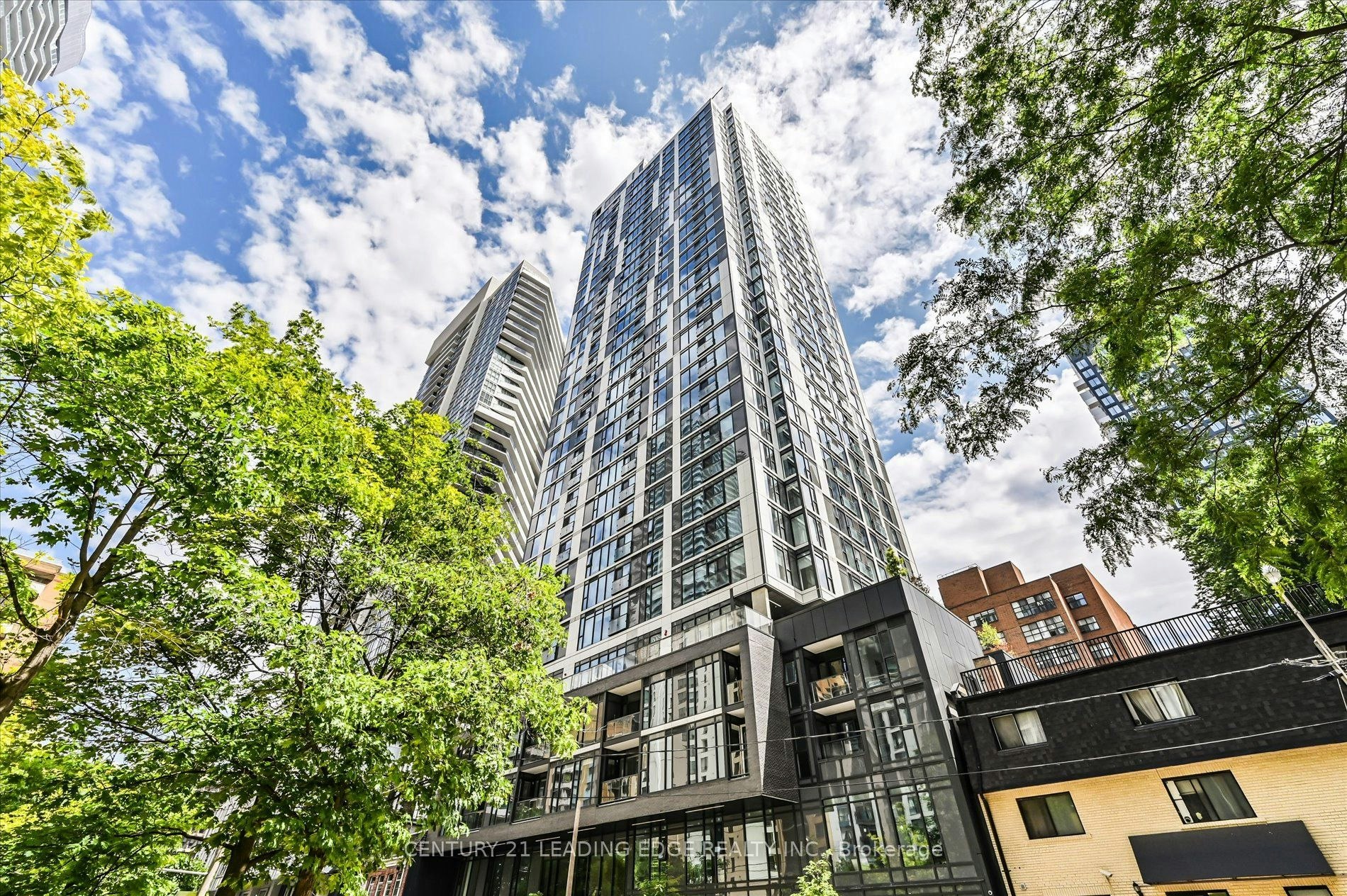2703-65 Mutual Street, Toronto, ON, M5B 0E5