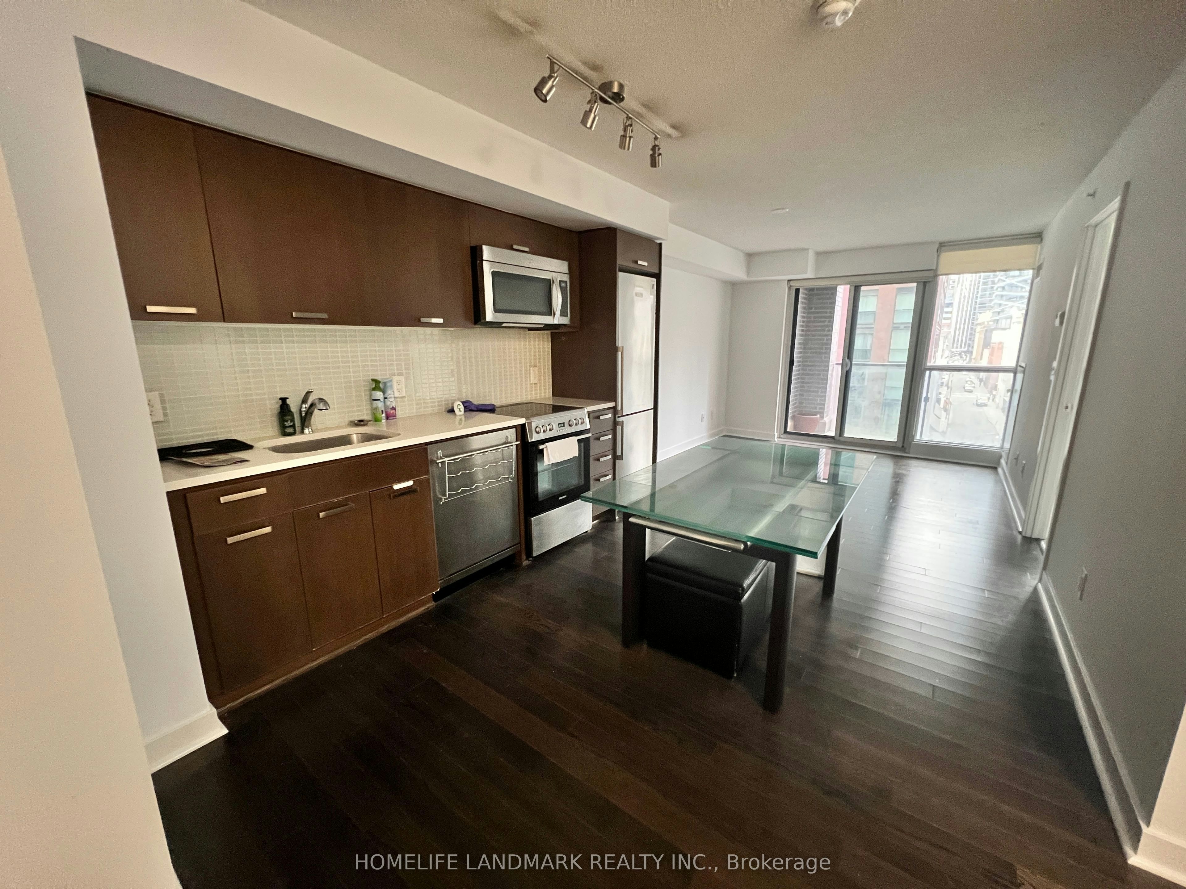 513-295 Adelaide Street W, Toronto, ON, M5V 1P7 - 3