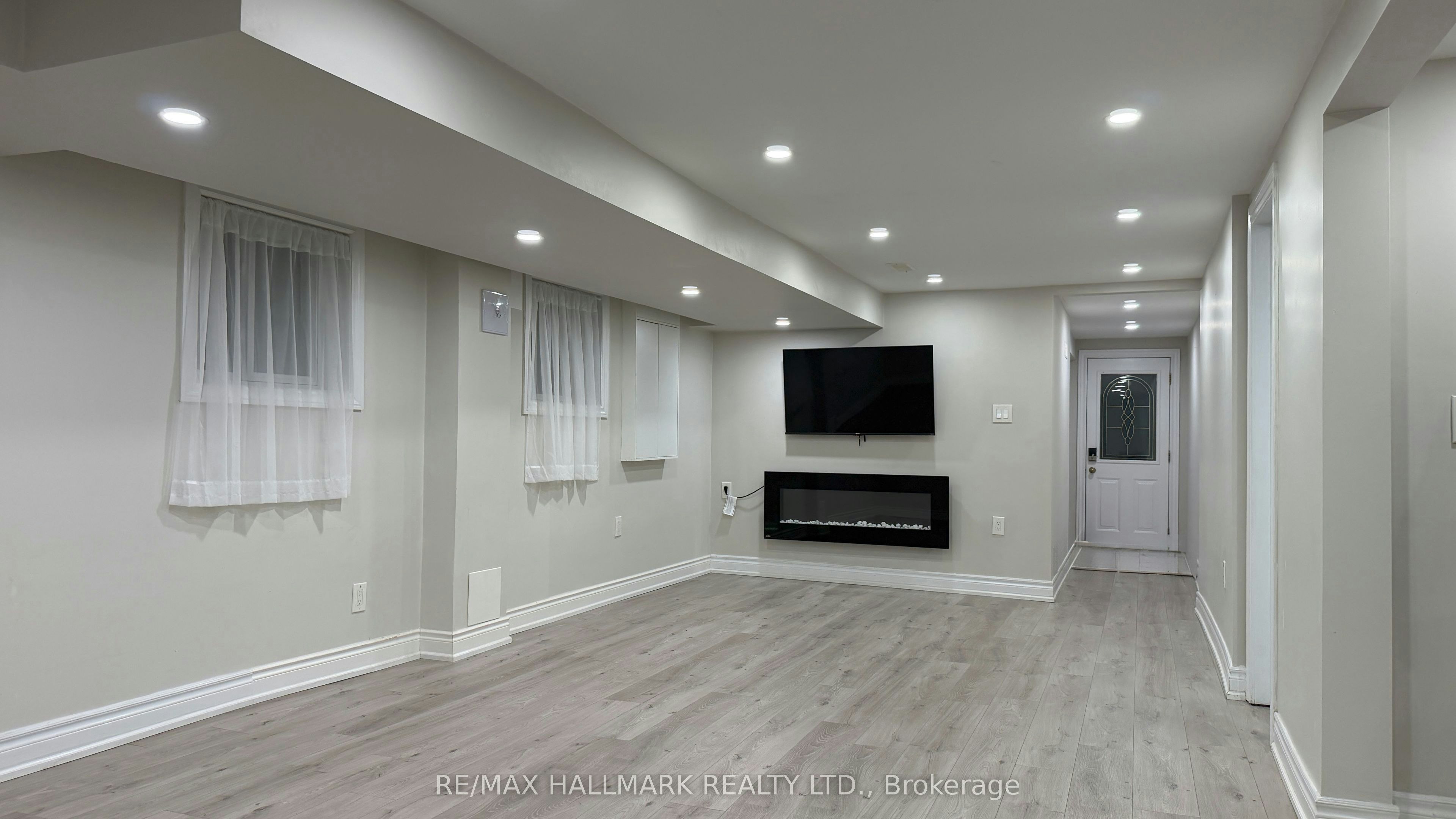 BASEMENT-76 Clancy Drive, Toronto, ON, M2J 2V8