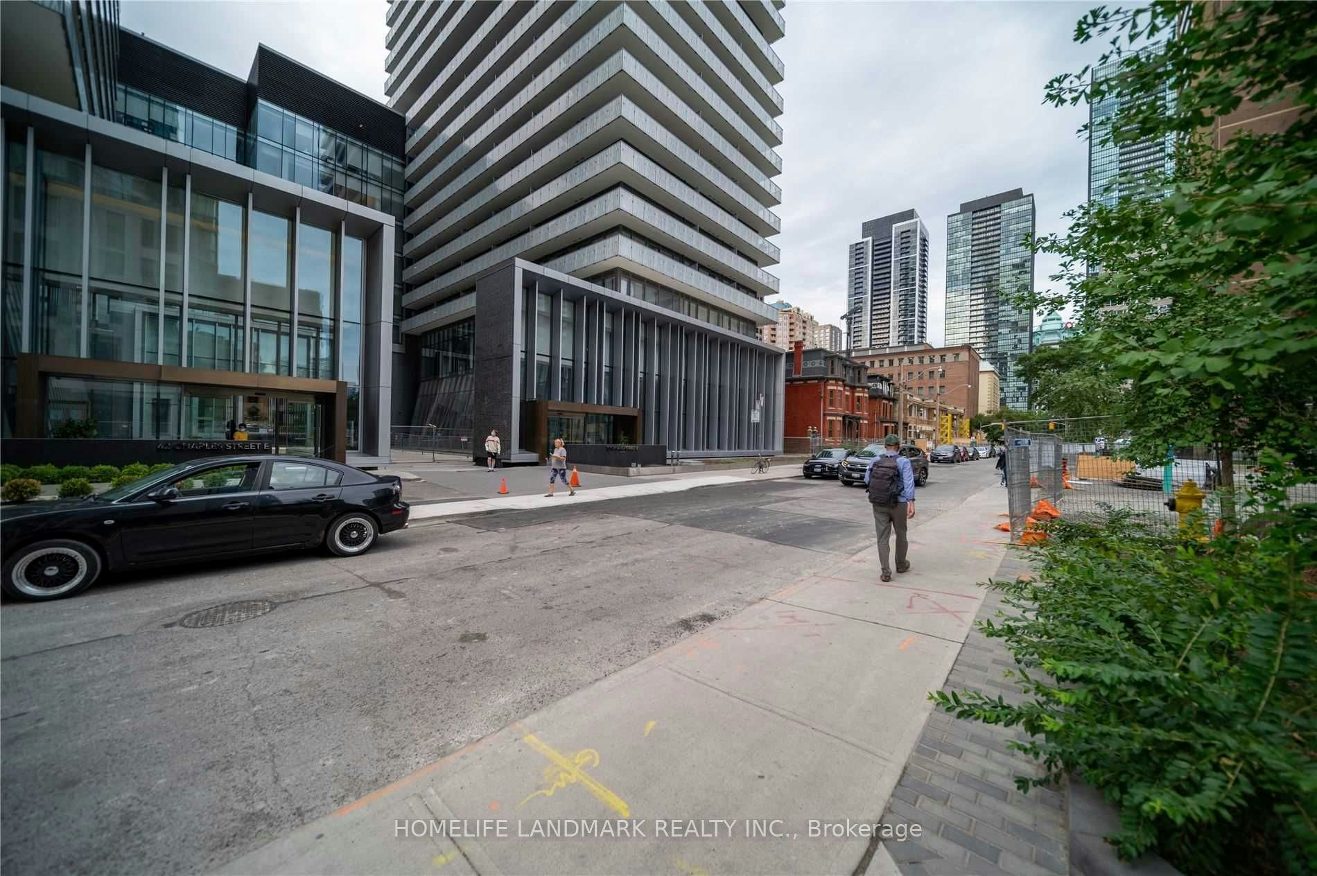 3705-50 Charles Street E, Toronto, ON, M4Y 0C3 - 3