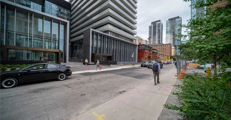 3705-50 Charles Street E, Toronto, ON, M4Y 0C3 - 3