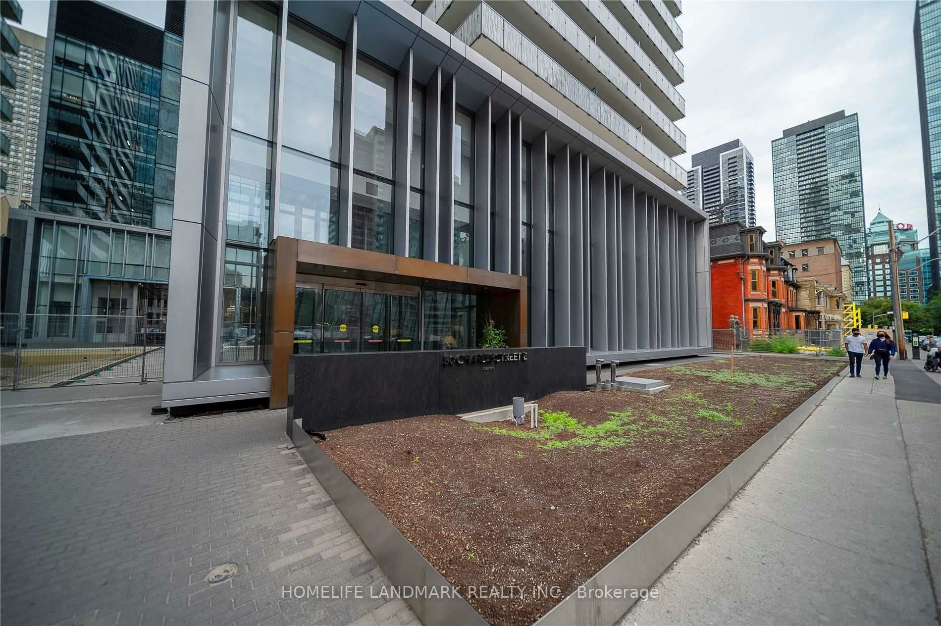 3705-50 Charles Street E, Toronto, ON, M4Y 0C3 - 2