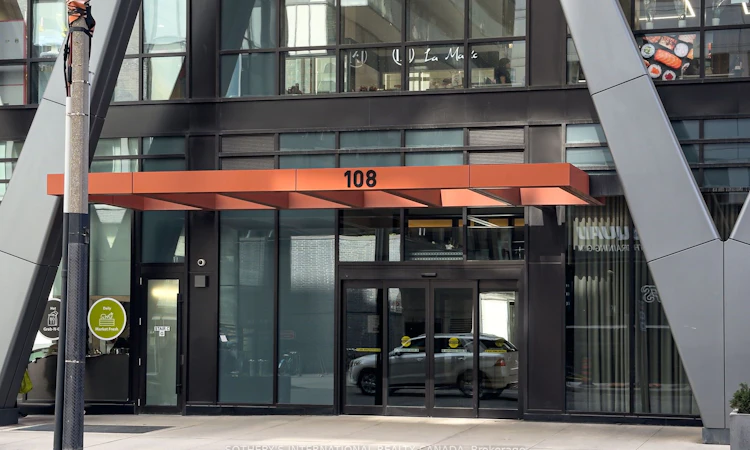 611-108 Peter Street