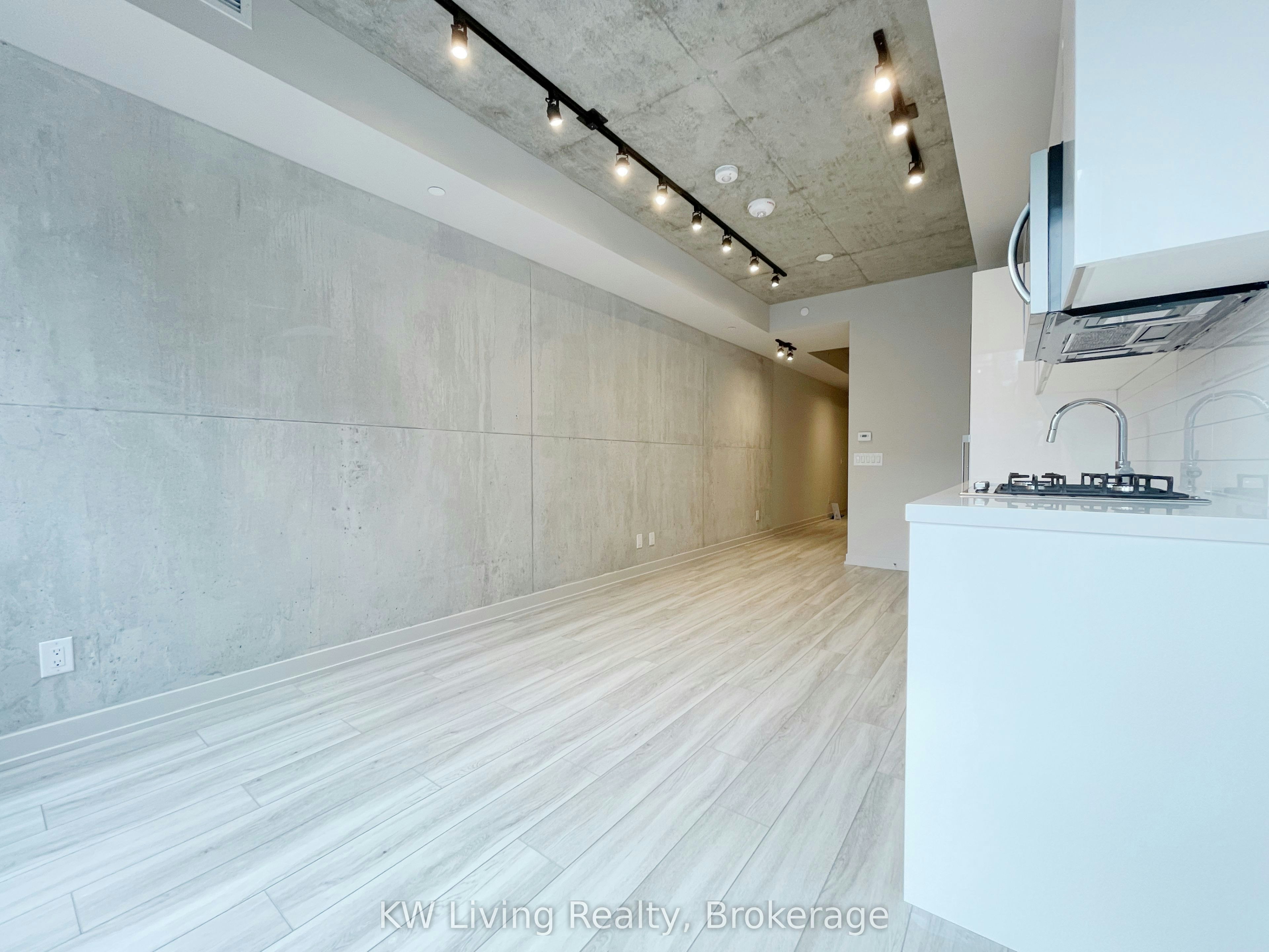 703-458 Richmond Street W, Toronto, ON, M5V 1Y1 - 8