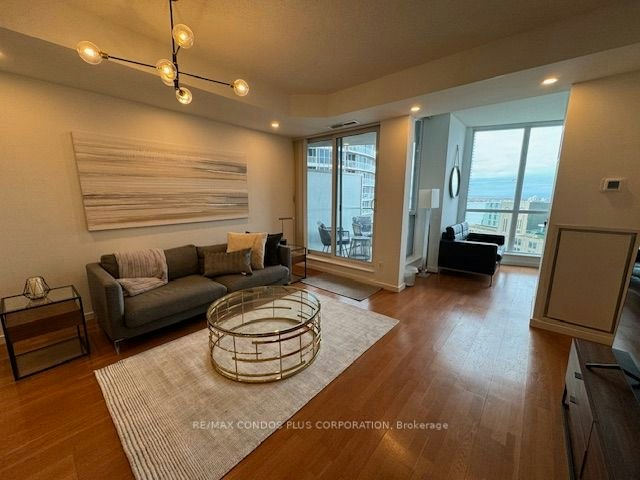 1603-218 Queens Quay W, Toronto, ON, M5J 2Y6 - 5