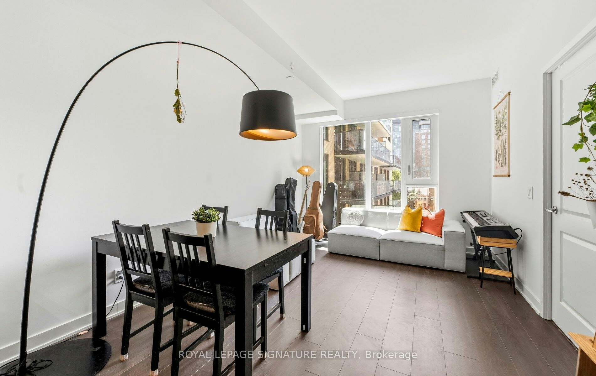 427-543 Richmond Street W, Toronto, ON, M5V 0W9 - 7